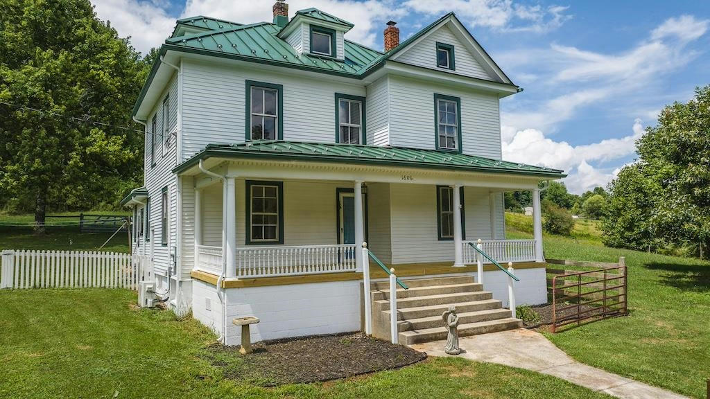 1606 UNION SCHOOL RD SW, FLOYD, VA 24091, photo 1 of 63