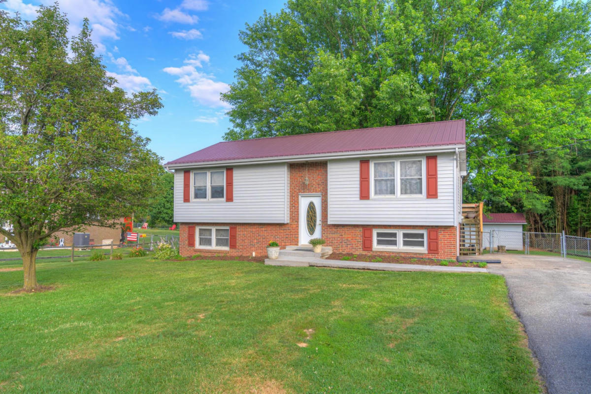 436 VERMILLION ST, DUBLIN, VA 24084, photo 1 of 36